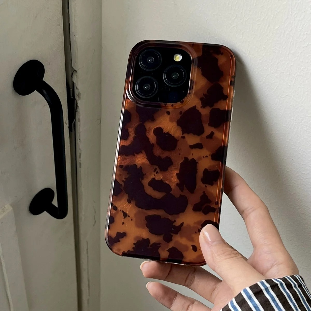 Retro Amber Texture Laser Phon - Phone Cases Iphone 15 Pro Max review and price